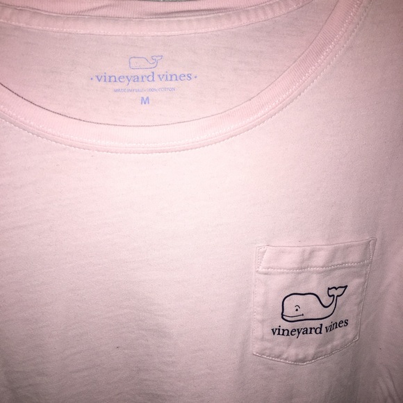 EUC Women's LS Vineyard Vines Shirt size: Medium - Picture 3 of 3